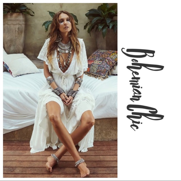 Haute Ellie Dresses & Skirts - Ariana-V-neck Pullover Summer Beach Dress